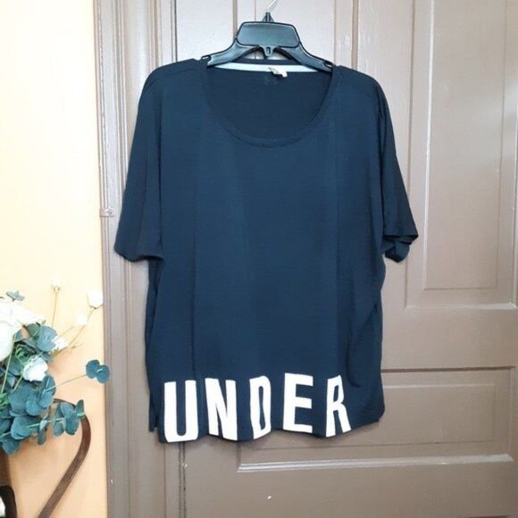 Under Armour Heatgear Women Black Short Sleeve Top Shirt size XL - Picture 10 of 10